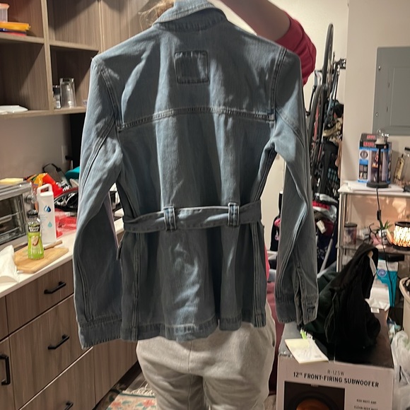 Abercrombie & Fitch Women’s Jean Jacket Size Small. - Picture 2 of 3